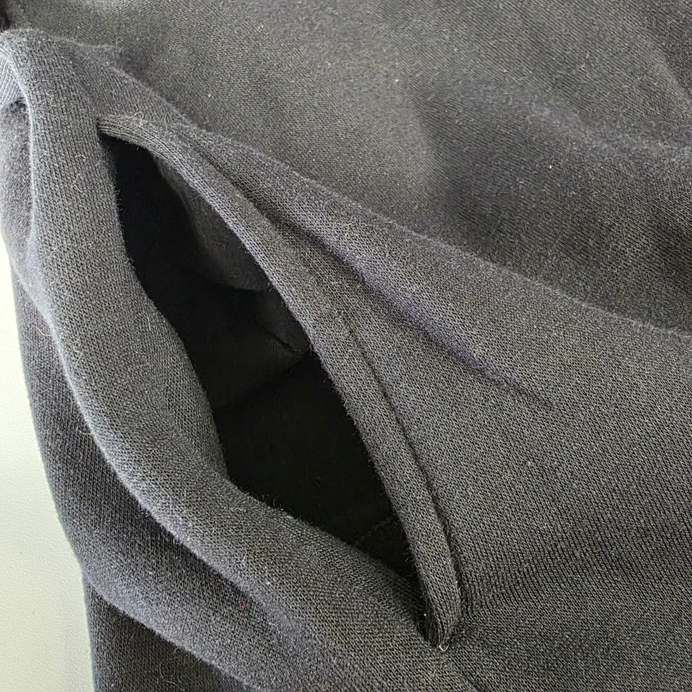 Savage X Fenty Black Oversized Button Up Sweatshirt  Size 8-12 W or‎ 38-40 Men